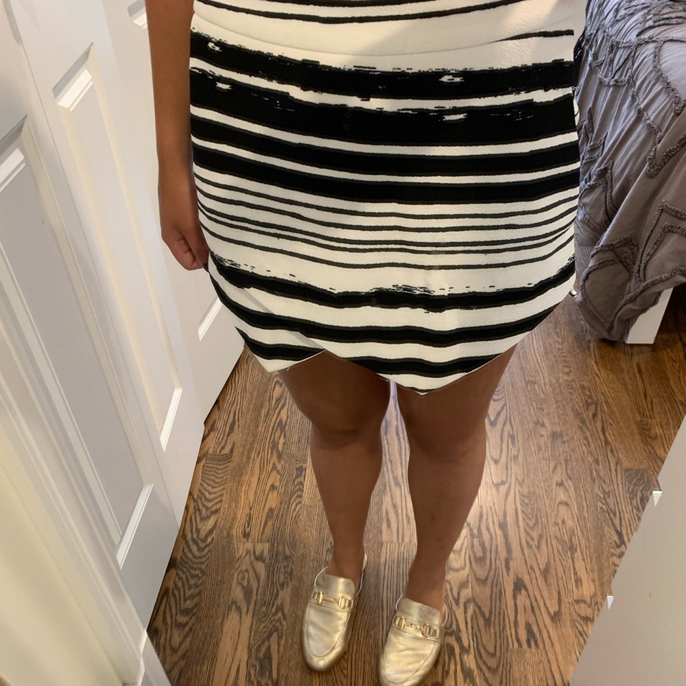 Skort!